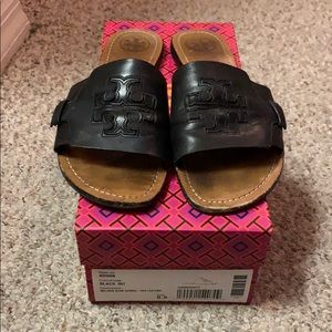 Black Tory Burch slides 8.5